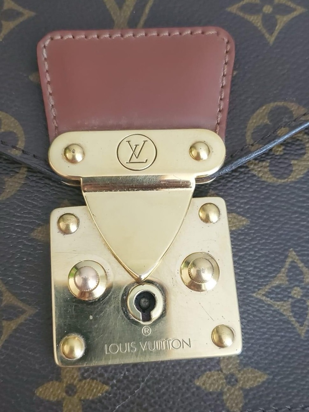 Louis Vuitton Monceau 28 Satchel with Brass color hardware. Great project bag - Picture 15 of 16